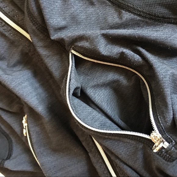 Lululemon Women’s Run Nada Jacket SZ 2 - Picture 8 of 8